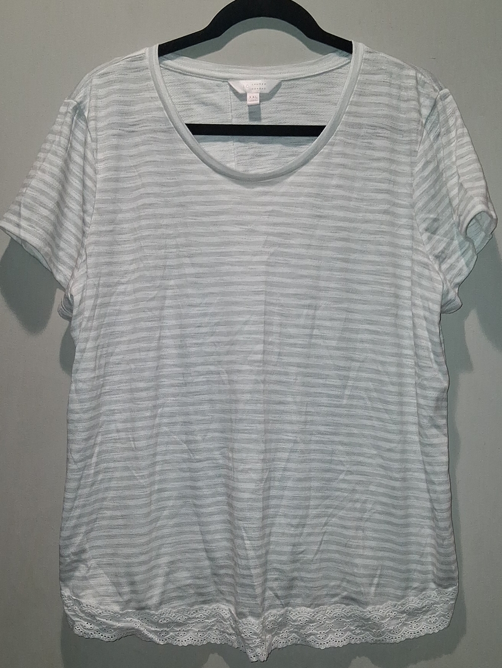 LC Lauren Conrad White Striped Short Sleeve Scoop Neck Top with Lace Hem